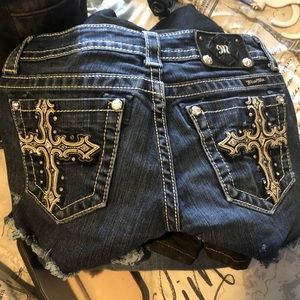 Miss me 26 cut off shorts